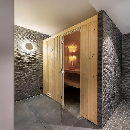 Moderne A Meribel : Jacuzzi, Sauna, 6 Chambres, Proche Centre Et Navette - Fr-1-565-55 Chalet