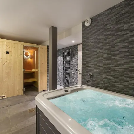 Moderne A Meribel : Jacuzzi, Sauna, 6 Chambres, Proche Centre Et Navette - Fr-1-565-55 * Les Allues